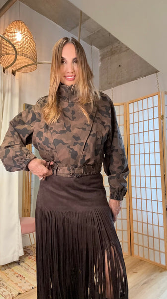 CAMO CROPPED JACKET — PETRA