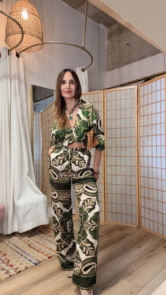 The Marena Moss Paisley Set” – Twisted Crop Top & Loose Cotton Pants