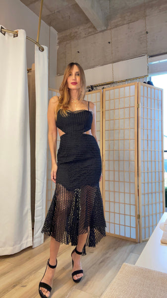 Sorte cut out dress in mesh texture