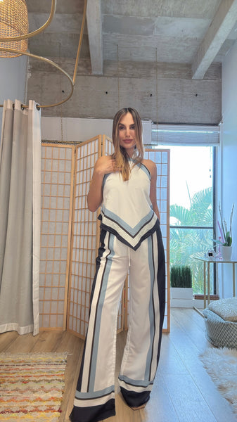 Oporto set with blue stripes detailing