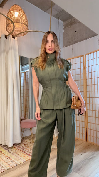 Gia Olive Set