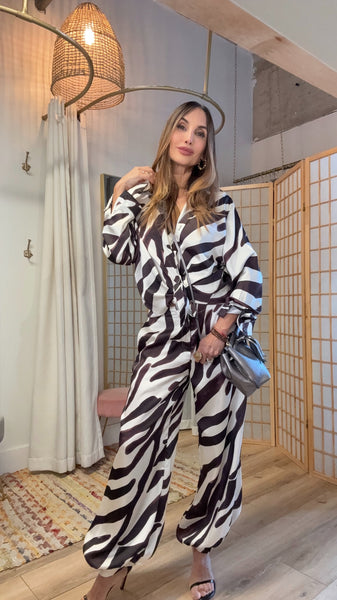 “Lunara Zebra Set – Dark Brown & Vanilla Silk Flow