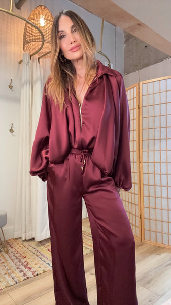 “Alora Wine Set – Silky Jogger Elegance