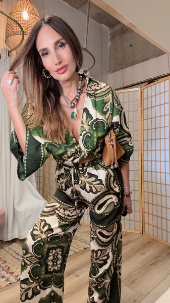 The Marena Moss Paisley Set” – Twisted Crop Top & Loose Cotton Pants