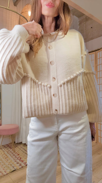 The Lía Vanilla Pom Knit Sweater” – Balloon Sleeve Plissé Detail Pullover