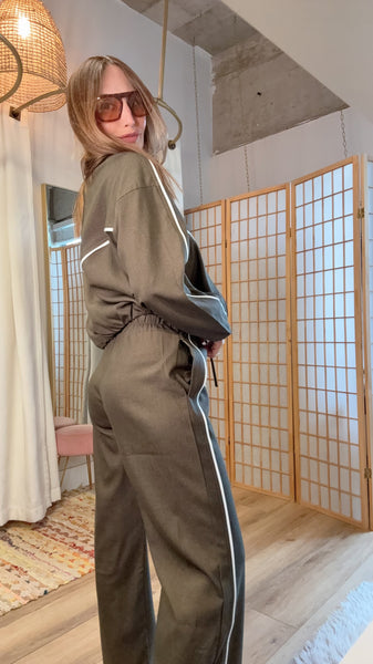 Liv Olive Elevated Travel Set