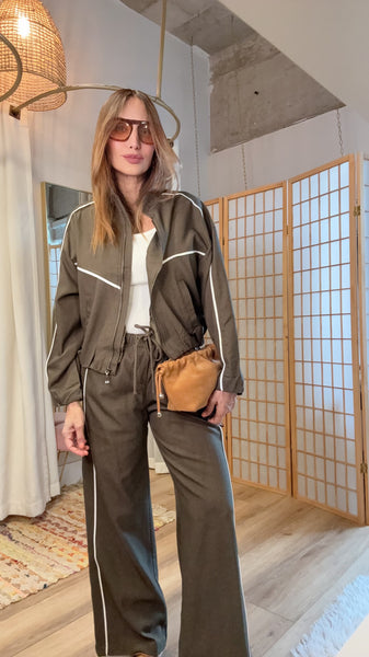 Liv Olive Elevated Travel Set