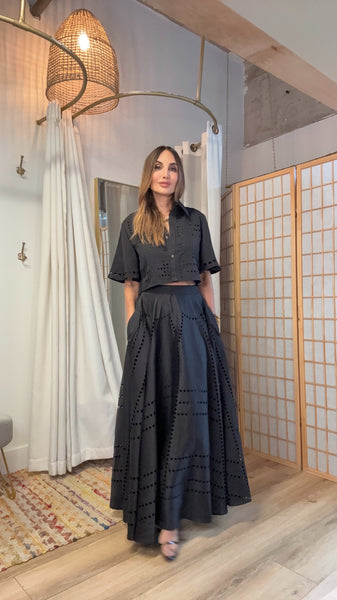 Caldera Black Set – Laser Cut A-Line Elegance